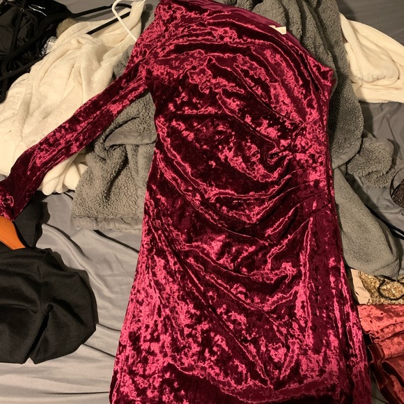 Eliza J Dresses & Skirts - Velvet Dress Eliza J Dresses & Skirts - Velvet Dress